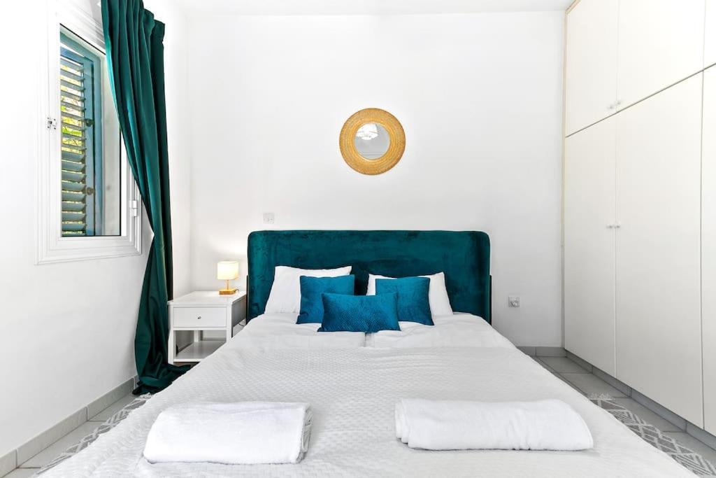 Charming 3 Bedroom Maisonette with Pool Access at Regina Gardens 700 m Venus Beach