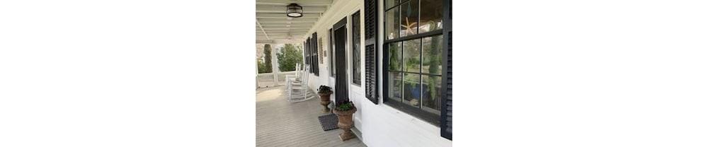 Olde Captains Inn - photo 19