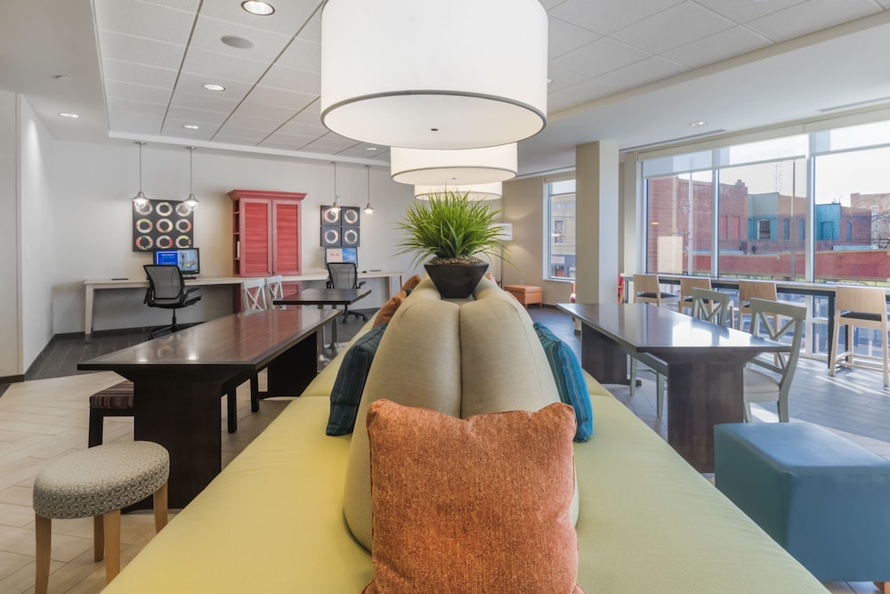 Home2 Suites by Hilton Kansas City Downtown - photo 9