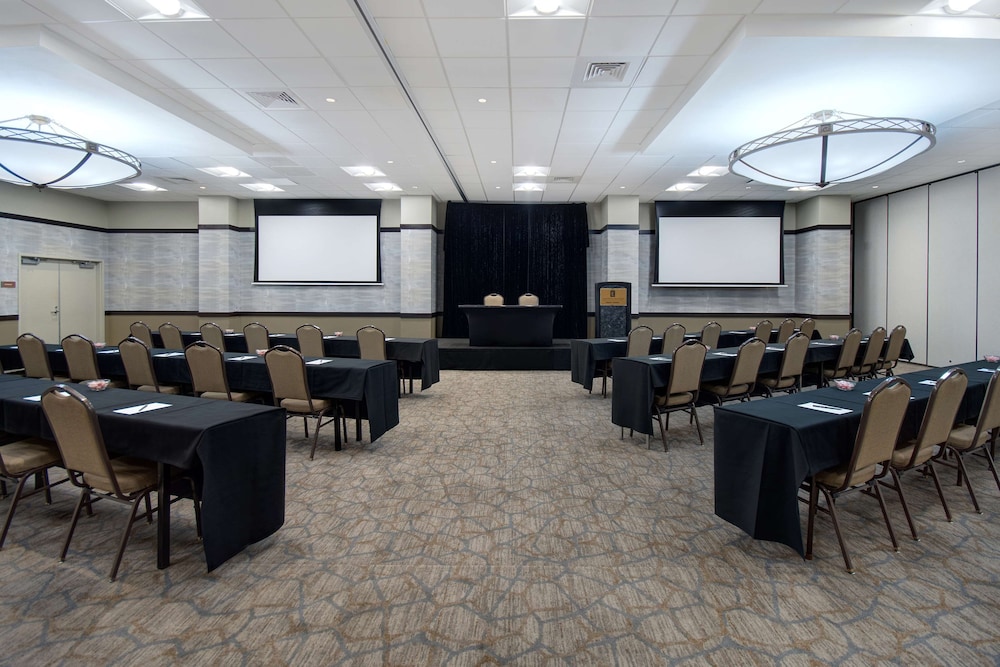 Embassy Suites by Hilton Jacksonville Baymeadows - photo 84