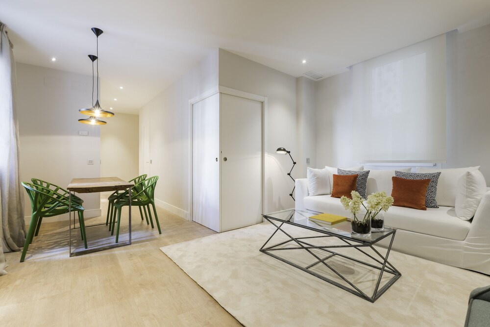 Home Club Alcal Iii — 4-Star Luxury Hotel in Madrid, Spain