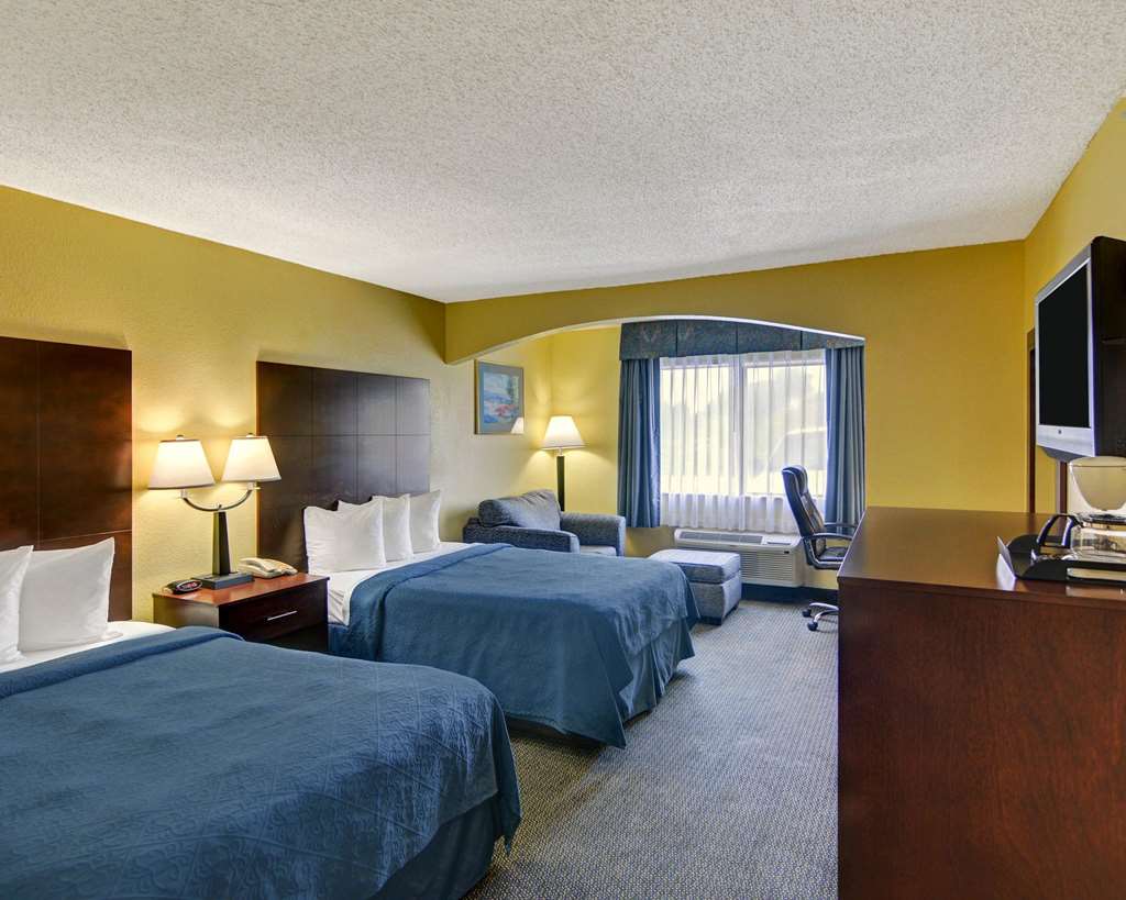 Quality Inn & Suites Grand Prairie South - photo 18