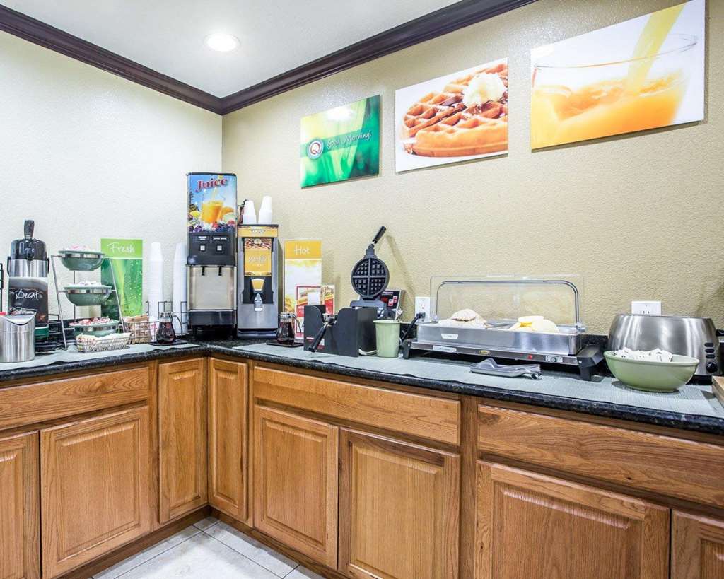 Quality Inn San Diego I 5 Naval Base - photo 22