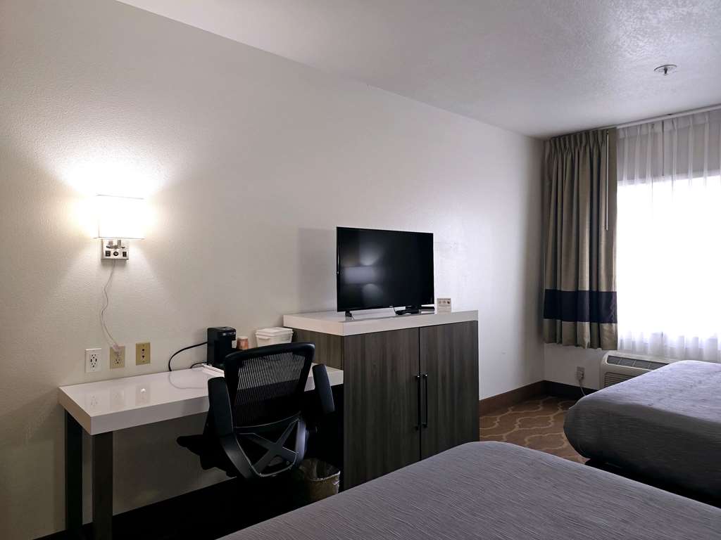 Quality Inn & Suites Longview Kelso - photo 14