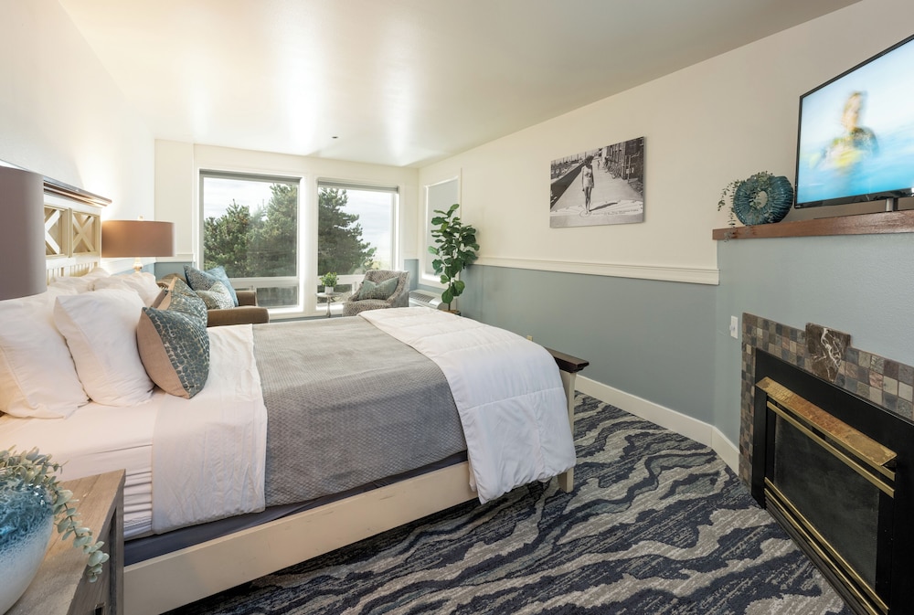 Seaside Oceanfront Inn - photo 27