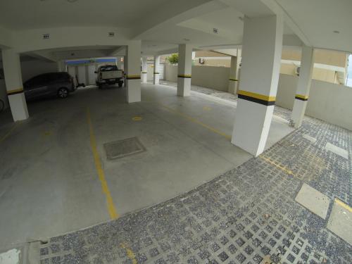 Ed Mônaco 150 metros da praia de Bombas