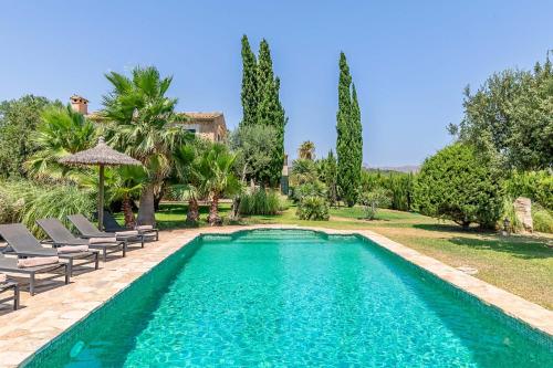 Villa Can Paroya by Sealand Villas — 4-Star Luxury Hotel in Alcudia, Spain