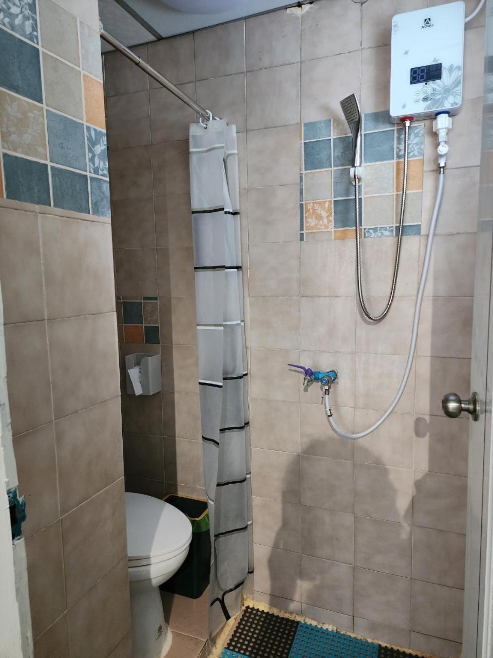 812 Quiet AC Apartment with Balcony & free Wifi