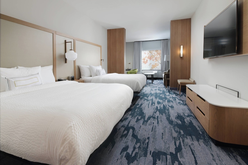 Fairfield Inn & Suites by Marriott El Dorado - photo 5