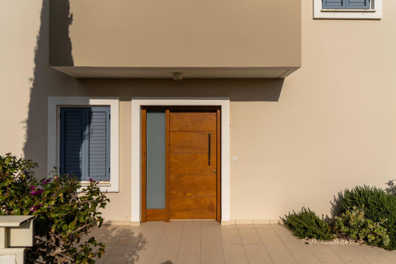 Niki Seaview Villa Dps27
