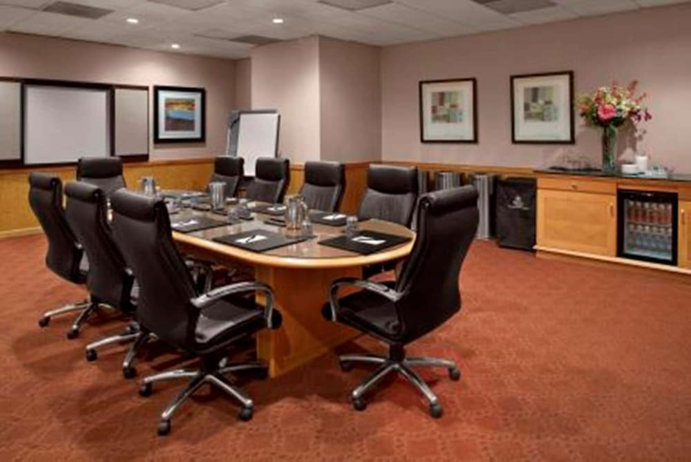 DoubleTree by Hilton Akron Fairlawn - photo 61
