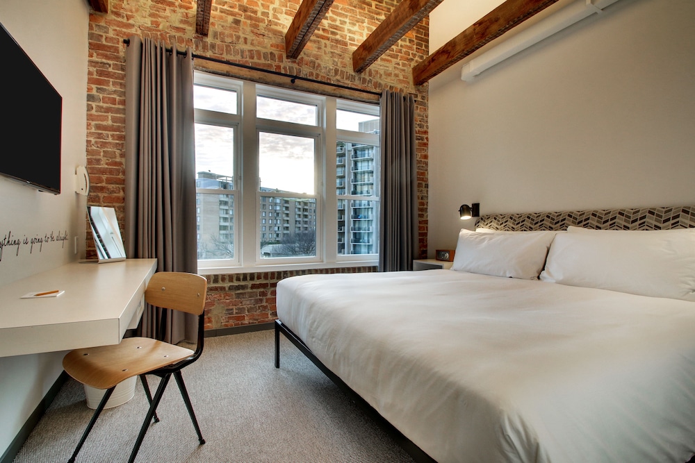 Hotel Hive - photo 23