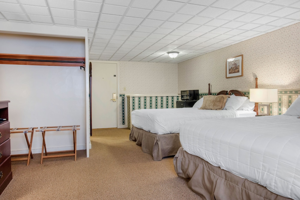 Coachman Inn - photo 17