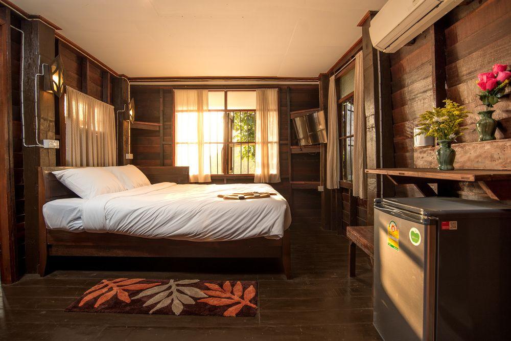 Boon Homestay & Cafe บุญโฮมสเตย์ — 5-Star Luxury Hotel in Chiang Mai, Thailand