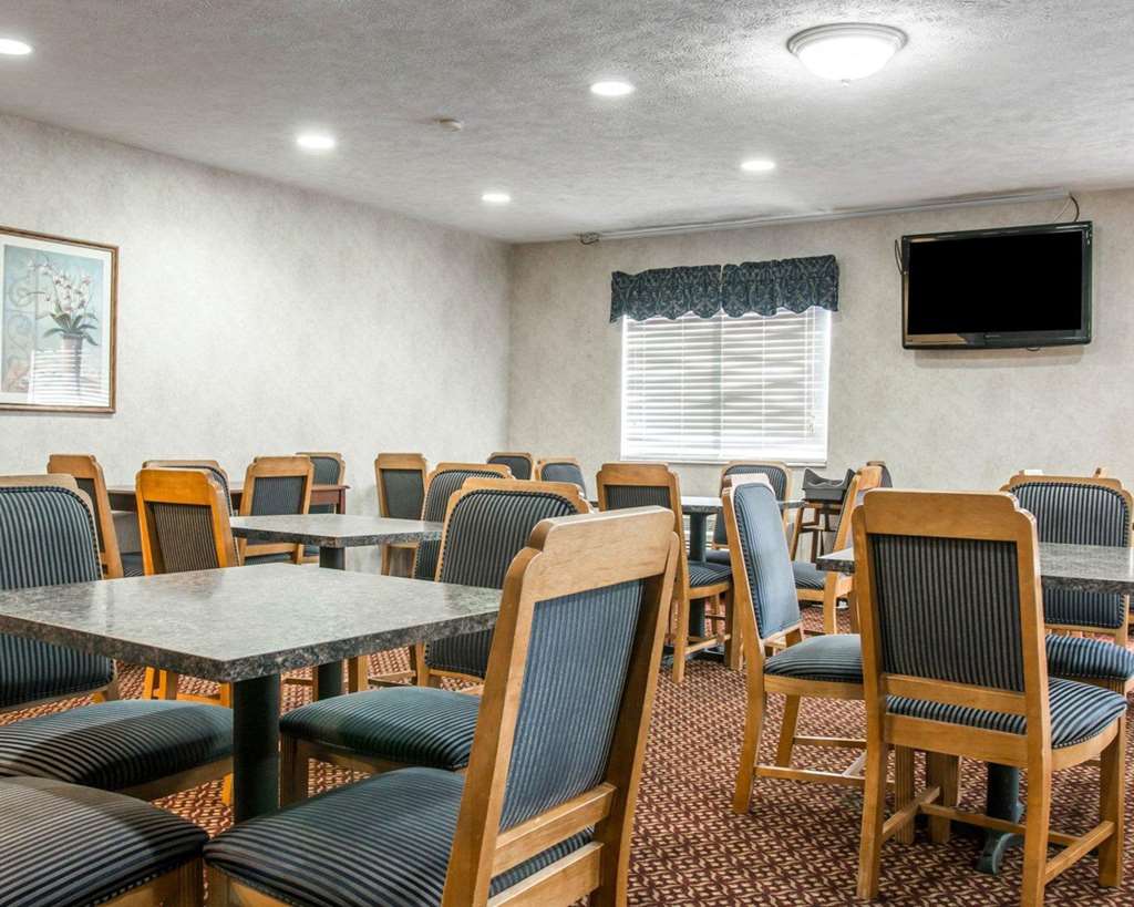 Quality Inn Hudsonville South - photo 28