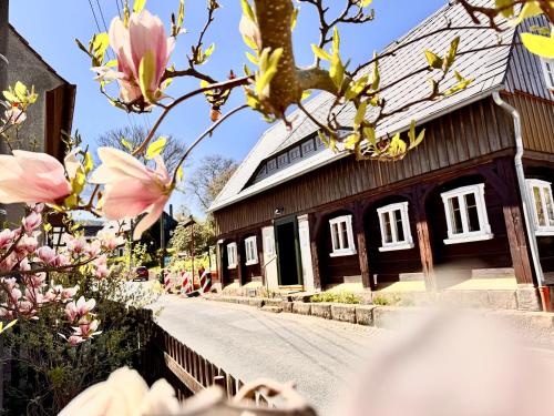 dasErbhaus - carbon neutral hotel in Unknown City