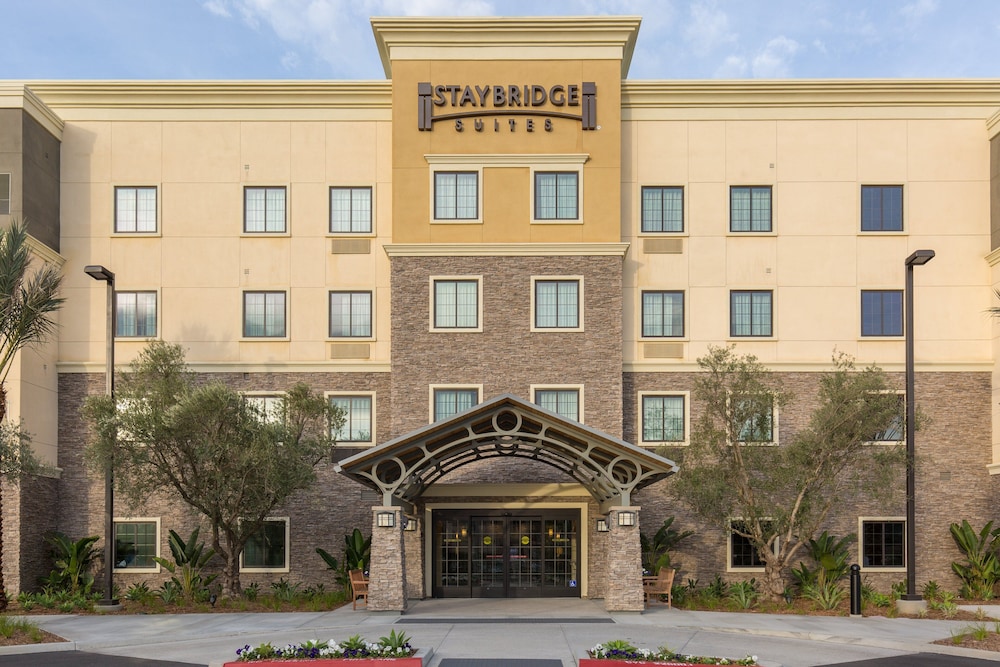 Staybridge Suites Corona South by IHG - photo 39