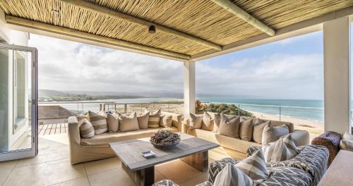 Hideaways Mariners Moon Plettenberg Bay — 4-Star Luxury Hotel in Plettenberg Bay, South Africa