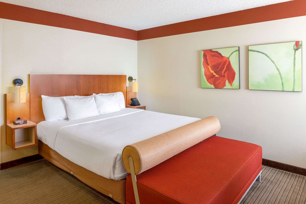 Spark by Hilton Savannah Midtown - photo 47