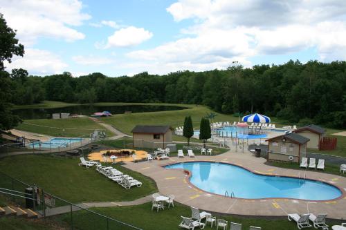 Scotrun Camping Resort Loft Park Model 11 - photo 4