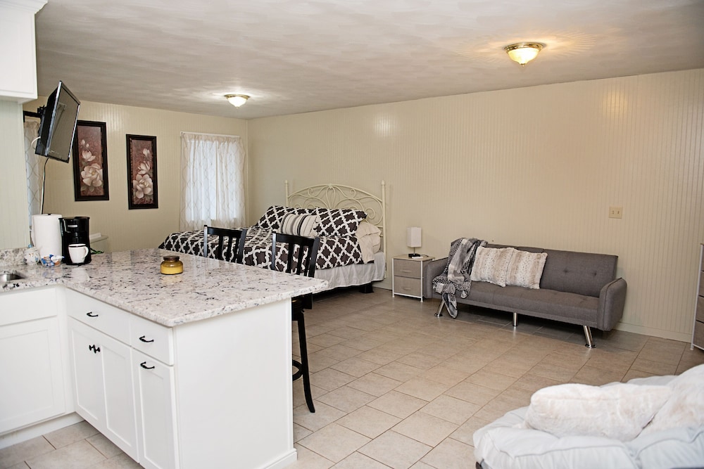 Berry Patch Bed and Breakfast - photo 23