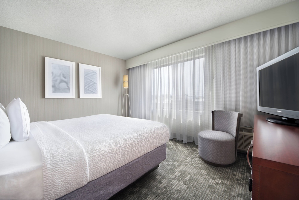 Courtyard by Marriott Mishawaka University Area - photo 7