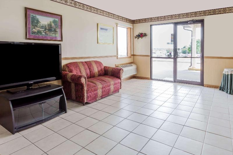 Super 8 by Wyndham Morris - photo 3