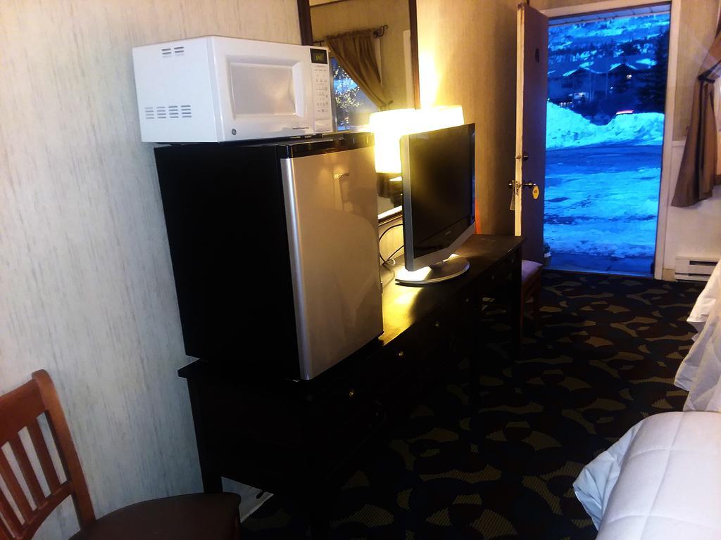 1St Interstate Inn - photo 16
