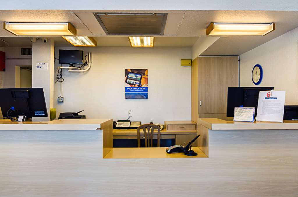 Motel 6 Barstow CA - photo 26