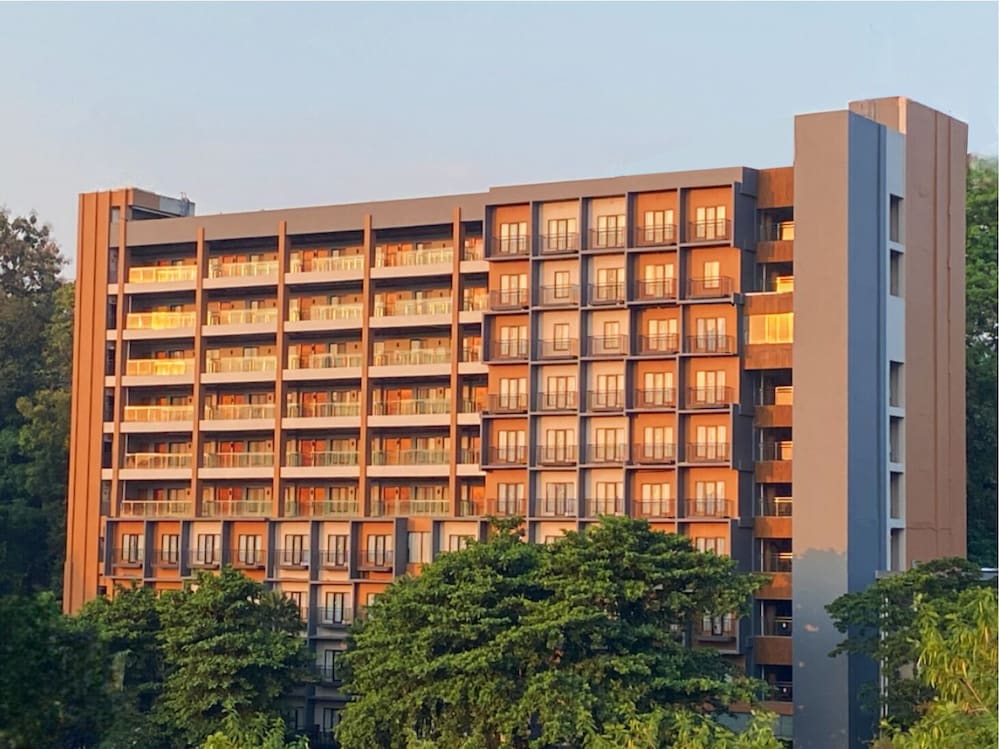 Oak Tree Emerald Hotel & Conventions Semarang in Semarang, Indonesia