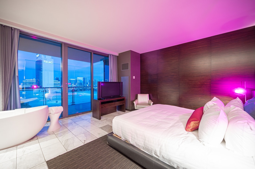 StripViewSuites at Palms Place Penthouses - photo 18