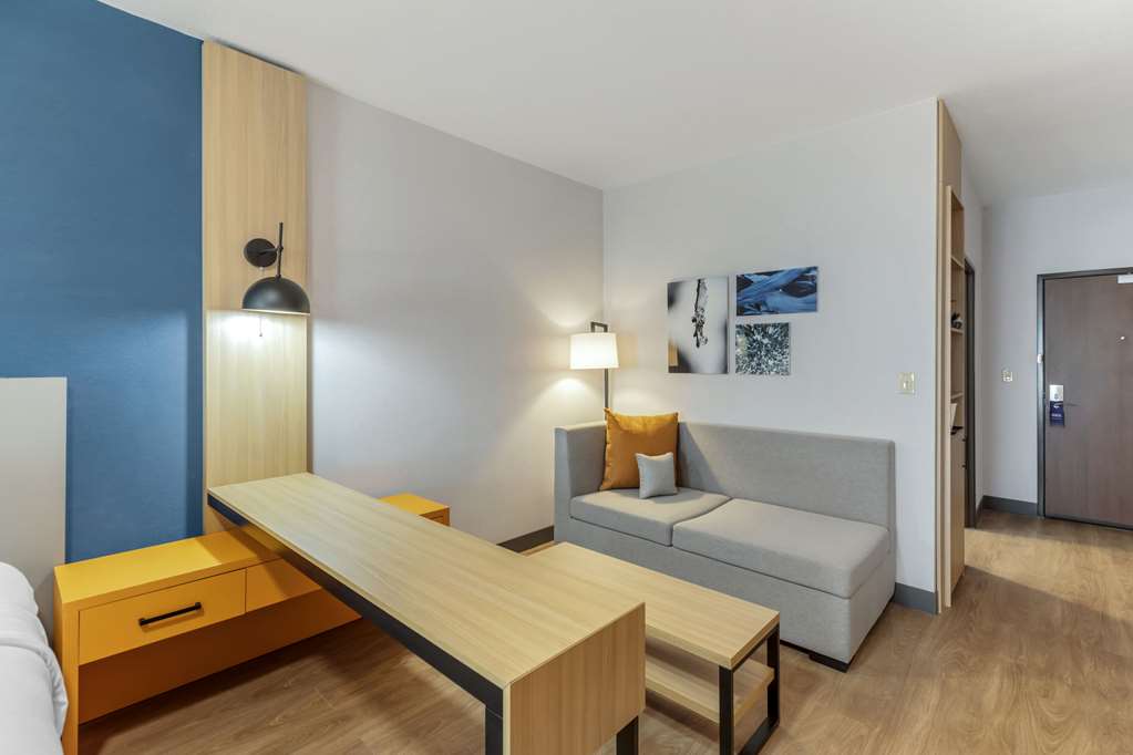 Comfort Suites Cheyenne WY - photo 22