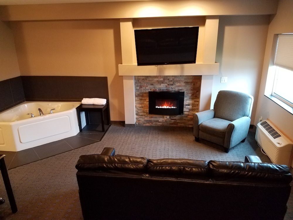 Okoboji Inn & Suites - photo 9