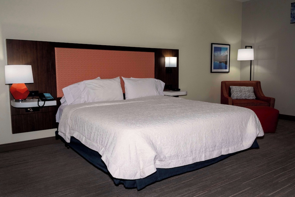 Hampton Inn & Suites Riverton - photo 19