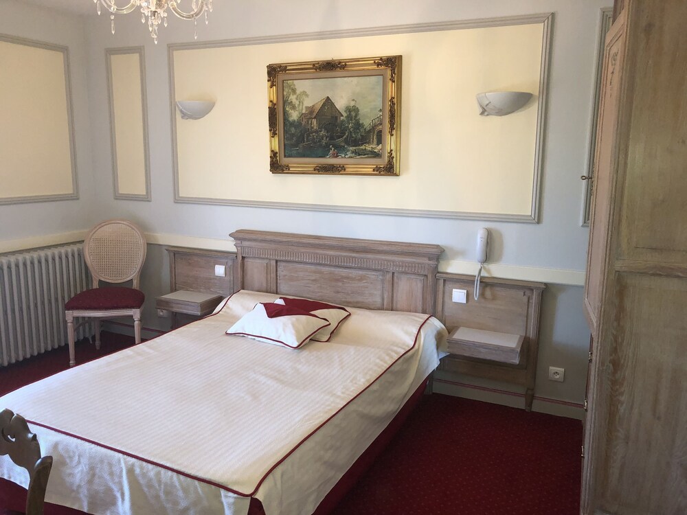 Hotel De France - carbon neutral hotel in Cambrai