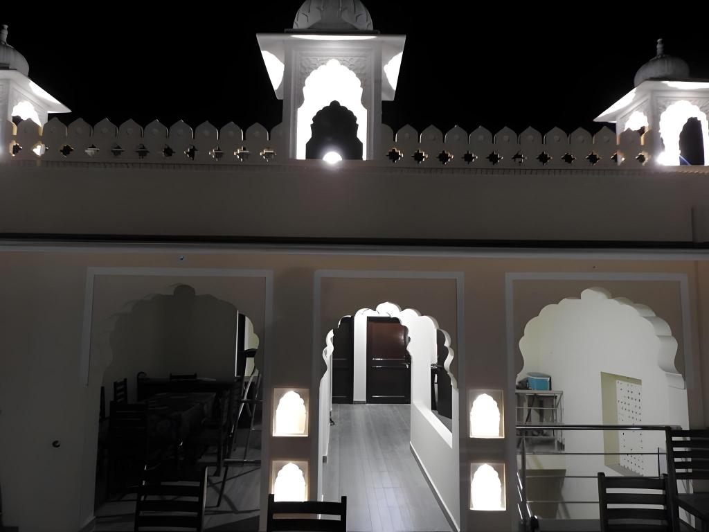 Hotel Dev Palace in Sawai Madhopur, India