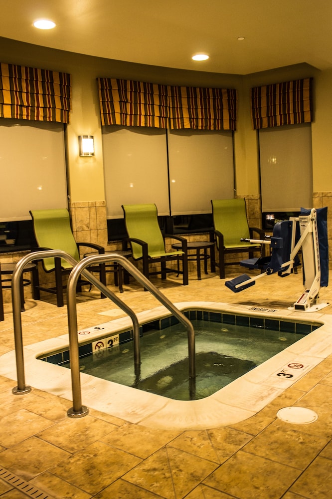 Hilton Garden Inn Pittsburgh Cranberry - photo 33