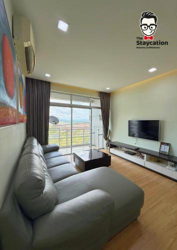 Staycation Homestay 71 Skyvilla near Batu Kawa — 4-Star Luxury Hotel in Kuching, Malaysia