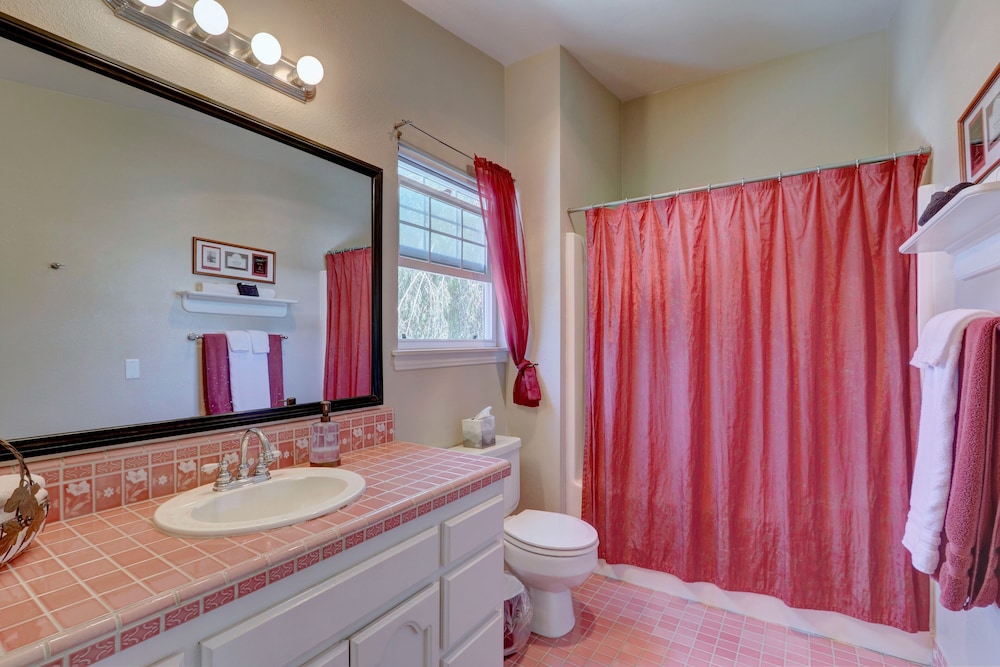 Pelican Cove Inn - photo 103