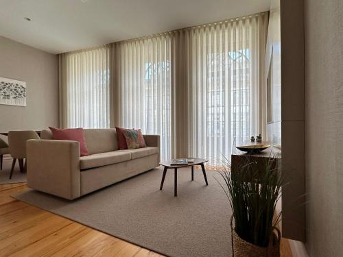 Lit Apartments Clérigos — 4-Star Luxury Hotel in Porto, Portugal