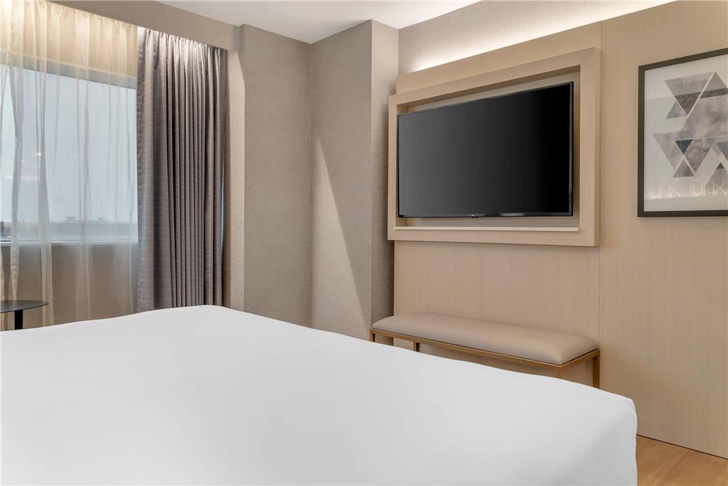 Radisson Plaza Hotel at Kalamazoo Center - photo 139