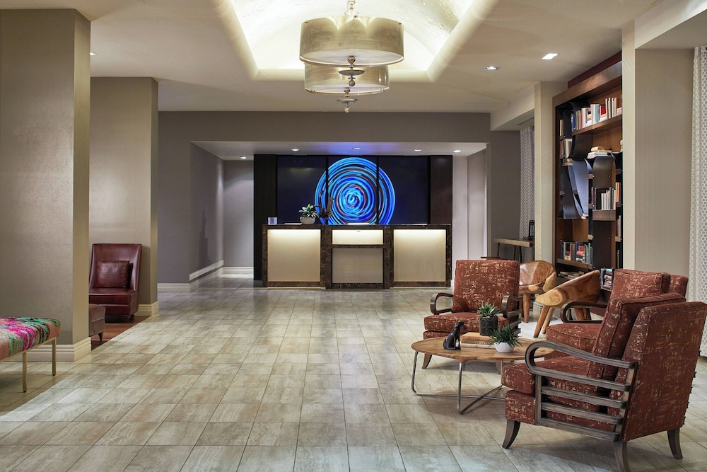 Renaissance Asheville Downtown Hotel - photo 4