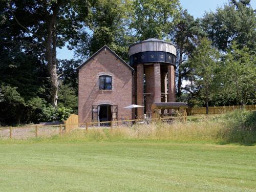 The Pump House — 4-Star Luxury Hotel in Wolverhampton, United Kingdom