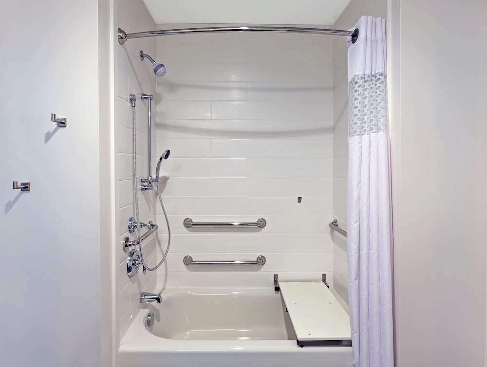 Hampton Inn & Suites Houston Atascocita - photo 56
