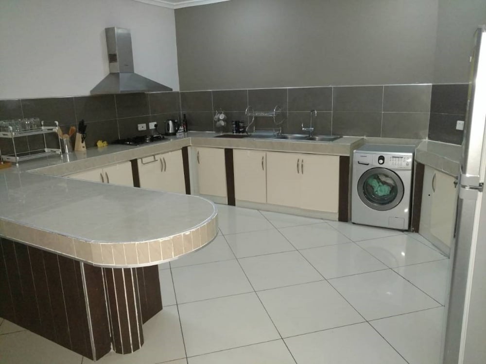 Comfort Hotel & Apartments in Accra, Ghana