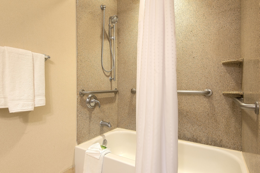 Holiday Inn Express Haskell Wayne Area by IHG - photo 18