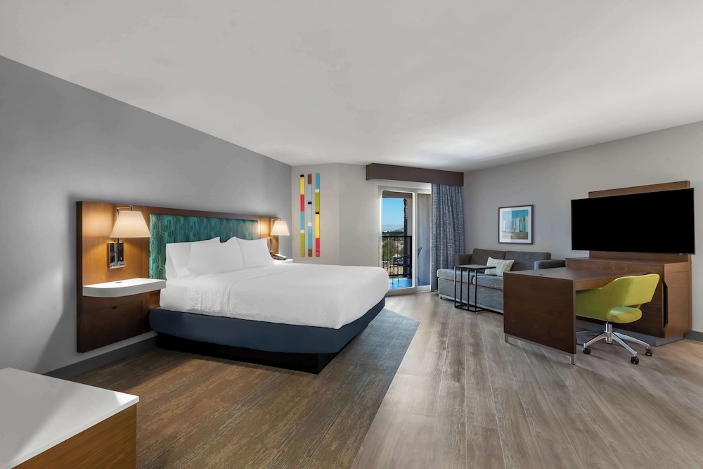 Hampton Inn & Suites Phoenix Gilbert - photo 25