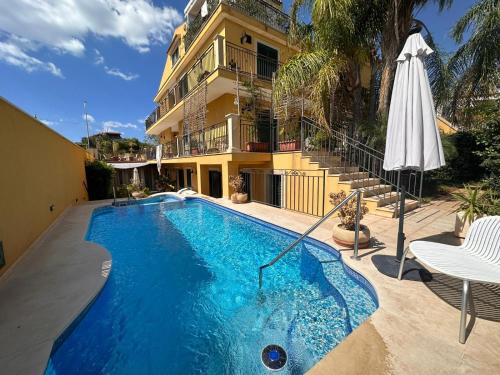 Appartamento Athena in villa 4pax — 4-Star Luxury Hotel in Marina Di Ragusa, Italy