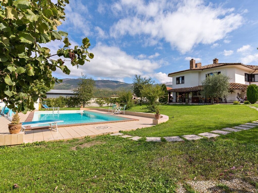 Cadamì - carbon neutral hotel in Borgorose