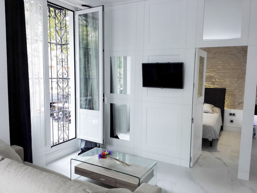 Apartamentos Adriano — 4-Star Luxury Hotel in Sevilla, Spain